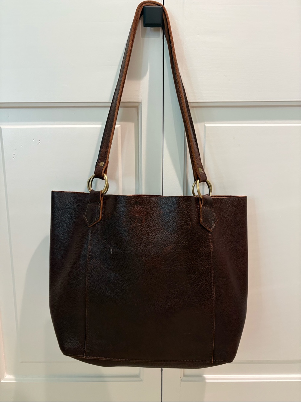 Portland Leather Tote Bag in Coldbrew Brown - Picture 2 of 5